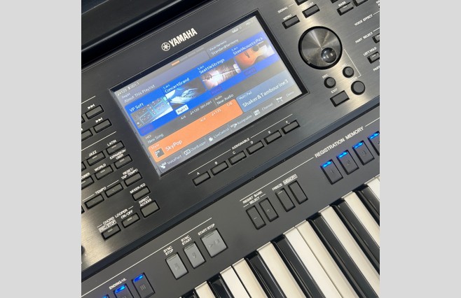 Yamaha PSR-SX900 Keyboard, Used (SN:BCAO01027) - Image 8